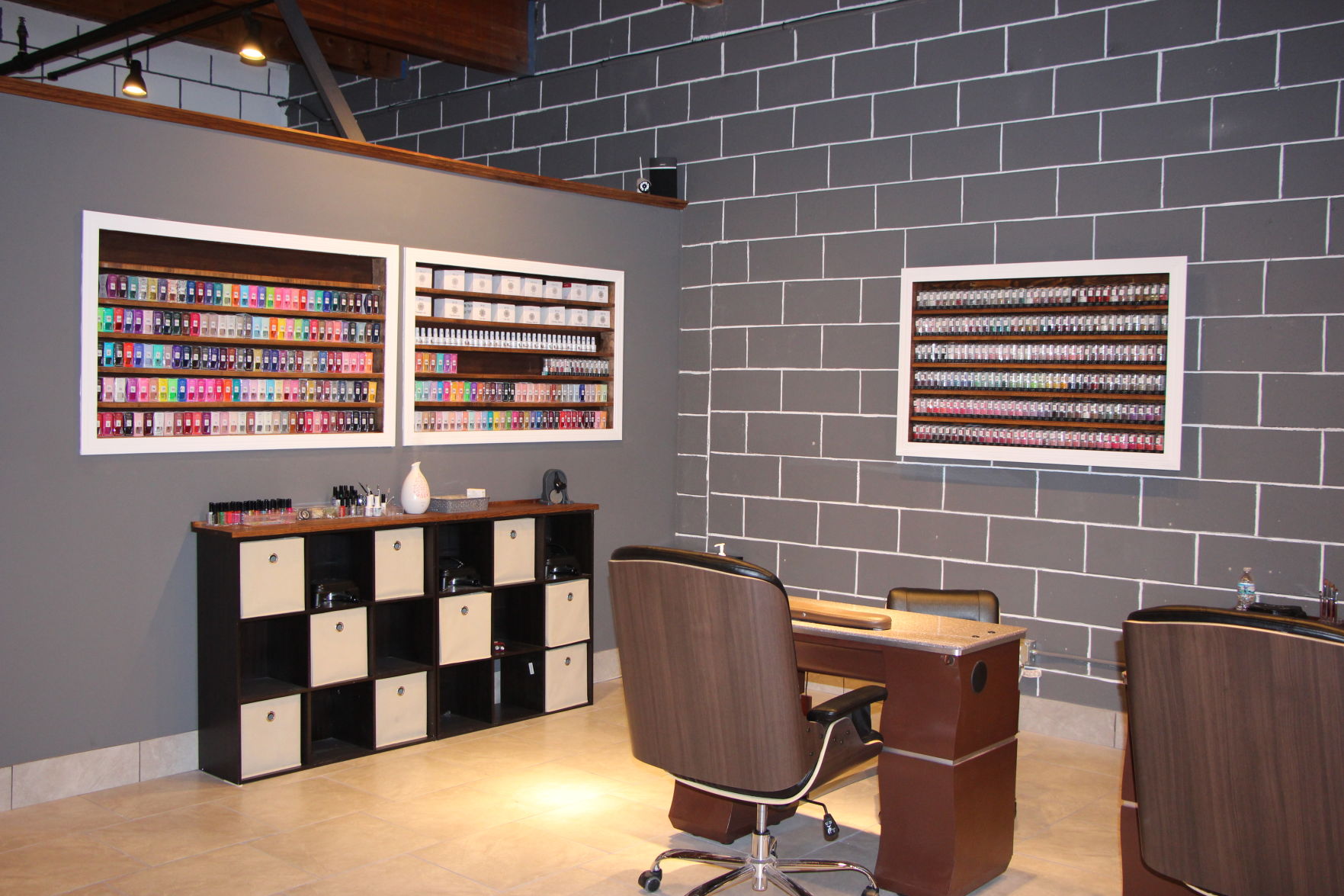 'Everyone's welcome' at new nail salon 3 'Everyone's welcome' at new nail salon 3